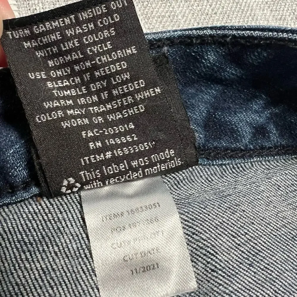 Torrid‎ 16 Bermuda Boyfriend Short Disney Villains Ursula Black Flotsam Jetsam